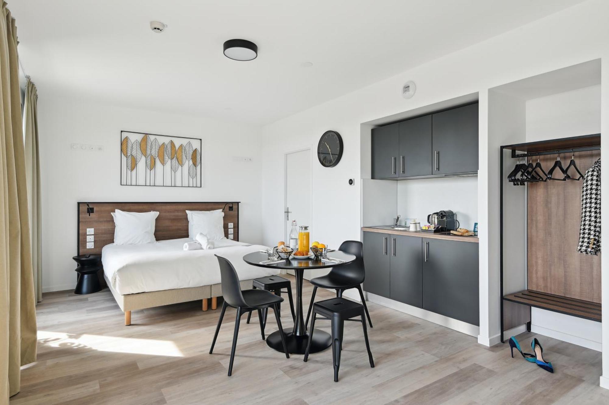 All Suites Paris Ouest Colombes Colombes  Exterior photo